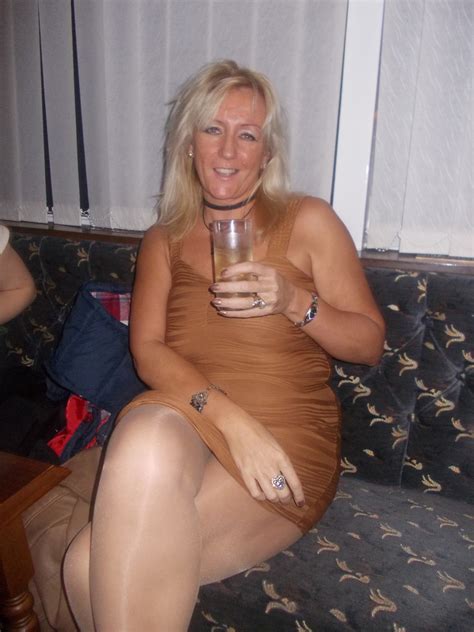 tumbex - in-pantyhose.tumblr.com : #mature