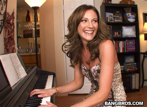 Samantha Ryan Serenades The Cock | MILF Lessons | Bangbros