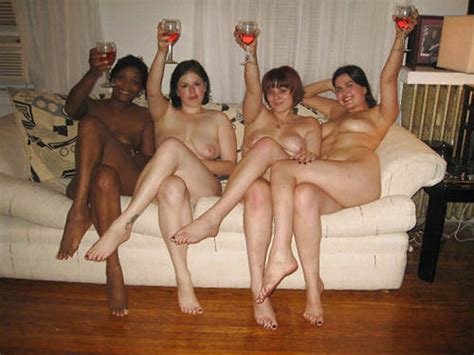 18 heiße Nacktfotos von geilen Amateur-Girls 18 heie Nacktfotos von geilen AmateurGirls