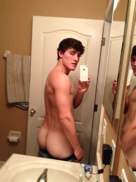 The Doâ€™s and Donâ€™ts of Sexy Selfies | Daily Squirt