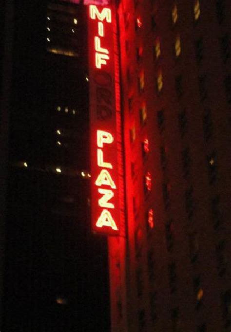 22 Unfortunate Sign Light Fails 22 Unfortunate Sign Light Fails