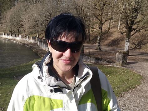 Webcam private with ReniaHot, a fit constitution immense ...