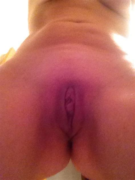 Sexy tattooed milf selfies. (11) - Expic Sexy tattooed milf selfies 11 Expic